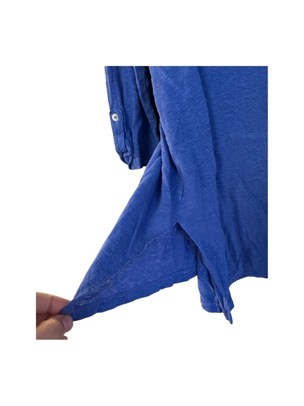Chico’s 100% Linen V Neck Indigo Blue Roll Tab 3 Quarter Sleeve Top - Picture 4 of 8
